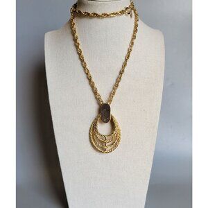 Vintage Sarah Coventry Signed Gold Tone Oval Pendant Chain necklace N1F